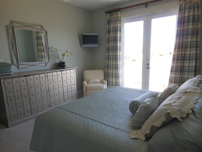 Photo - Key West Charm-Boaters delight Townhome