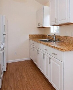 Foto del edificio - 4703 Gundry Ave