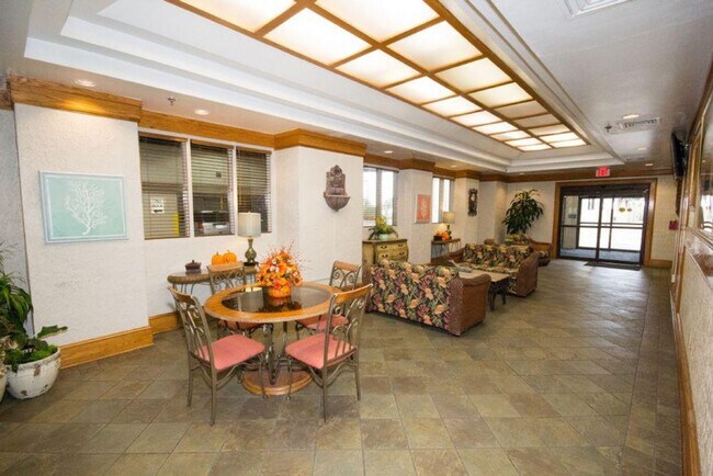 Foto del edificio - 5556 N Ocean Blvd