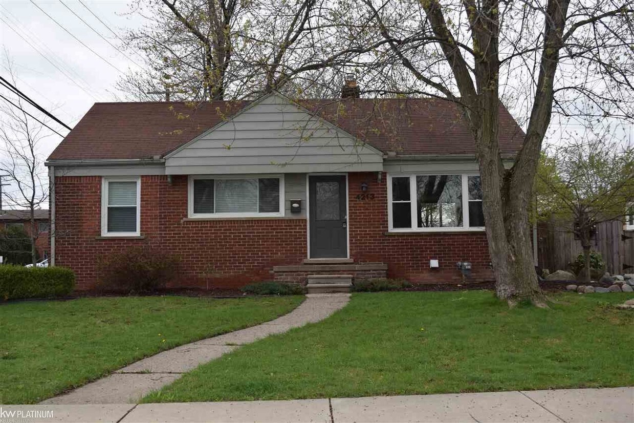 4213 Elmwood Ave, Royal Oak, MI 48073 House for Rent in Royal Oak, MI