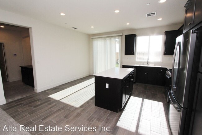 Building Photo - 3 br, 2 bath House - 1209 Gypsum Drive