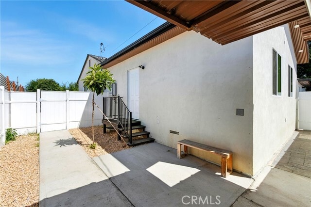 Foto del edificio - 13700 Branford St