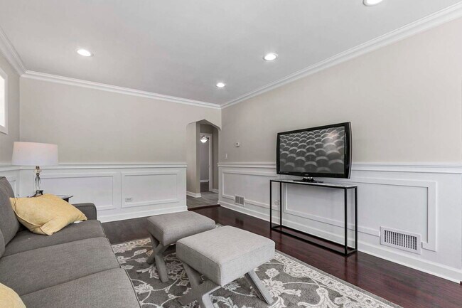 Foto del edificio - 3939 N Cumberland Ave