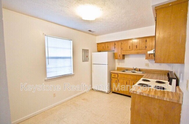 Foto del edificio - 1375 Thompsonville Ln