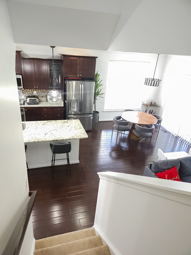 Building Photo - 12713 Rustic Rock Ln
