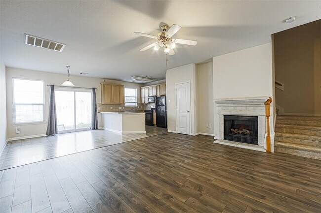 Foto del edificio - 8031 Fisher Glen Ln