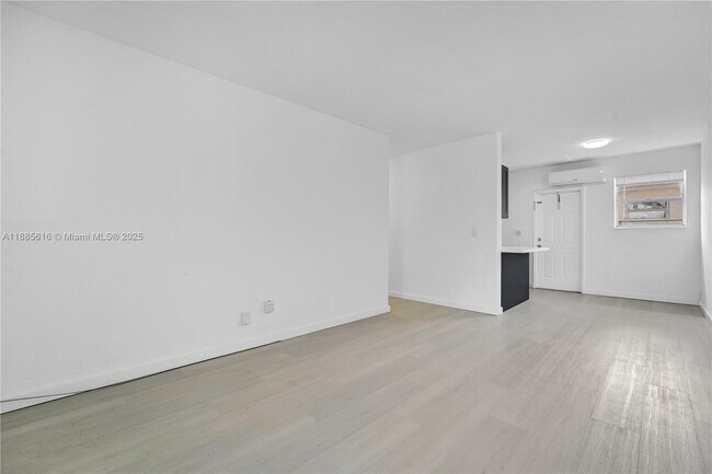 Foto del edificio - 15991 NE 18th Pl