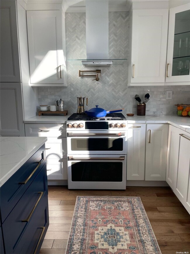 Foto del edificio - 255 Maple Ct