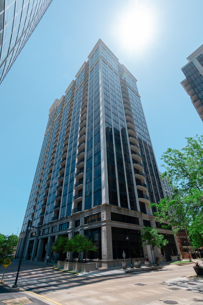 Building Photo - 233 E 13th St