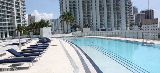 Foto del edificio - 92 SW 3rd St