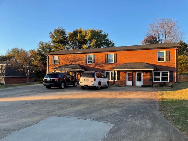 Building Photo - 19 Berkley Ave