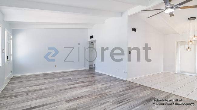 Building Photo - 1214 NE 31st Ave