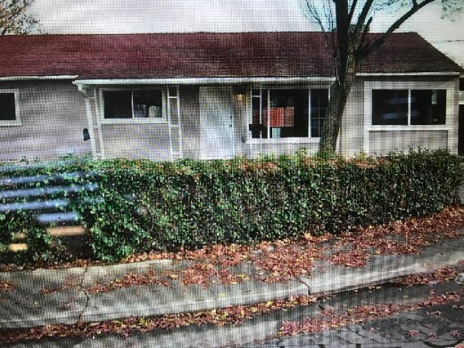 Building Photo - 4250 N Commerce St