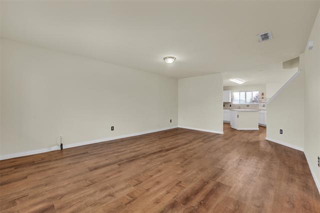 Building Photo - 917 Bloomfield Dr