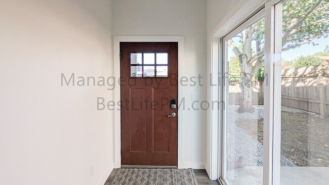 Foto del edificio - 21812 SE Ankeny St
