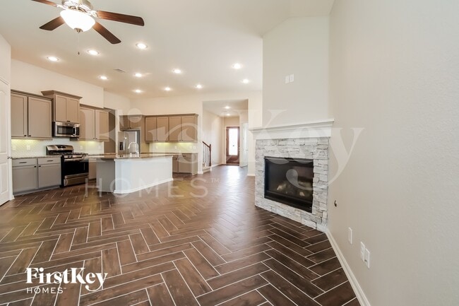 Foto del edificio - 2530 Duke Heights Ln