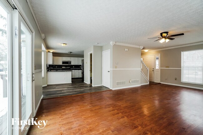 Foto del edificio - 5561 Chesterview Dr