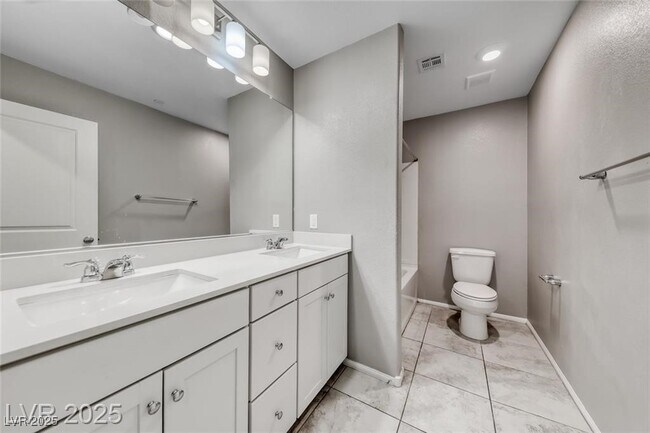 Building Photo - 3028 Gravino Ave