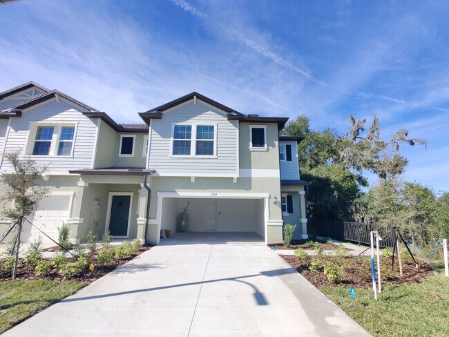 Building Photo - 5743 Hawks Town Way, Lithia, FL 33547