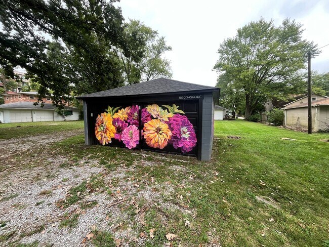 Foto del edificio - 6172 Guilford Ave