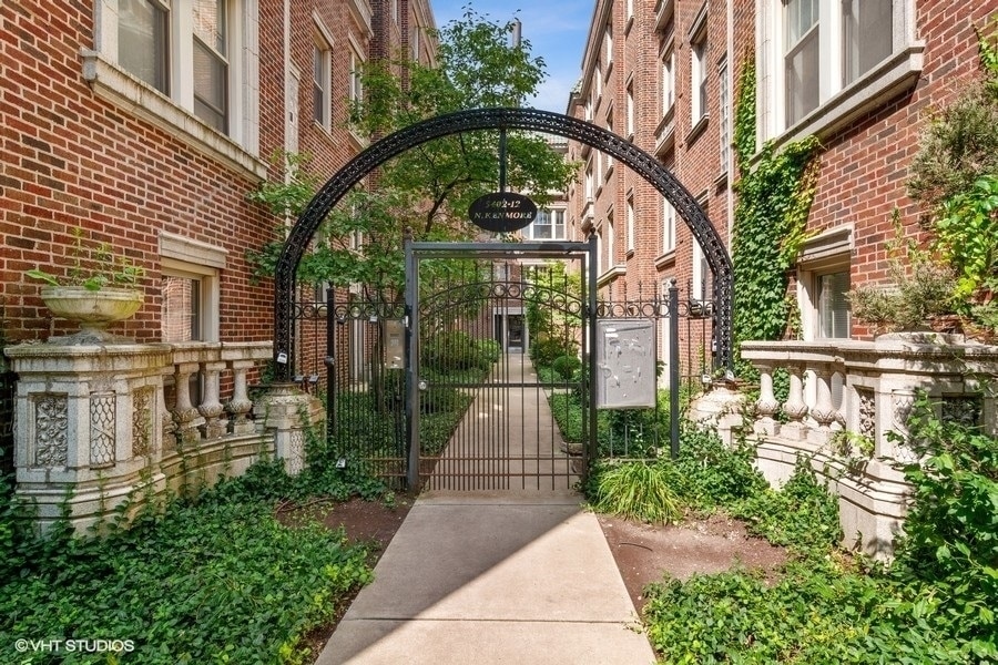 Foto principal - 5402 N Kenmore Ave