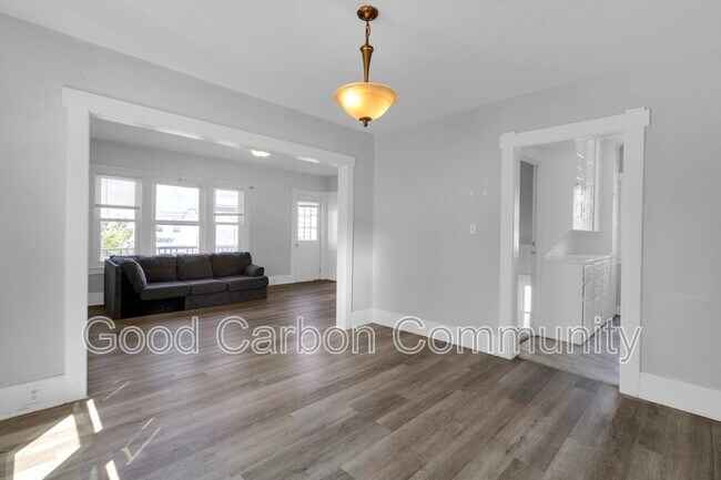 Foto del edificio - 2273 Delaware Ave