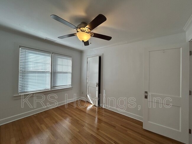 Foto del edificio - 35 Westover Rd