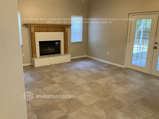 Foto del edificio - 4113 Rayburn Rd