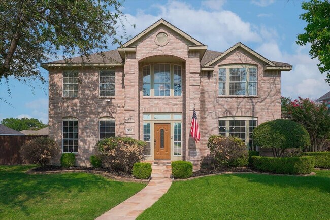 Building Photo - 7402 Brookhaven Dr