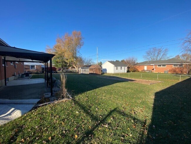 Foto del edificio - Welcome to this charming 3-bedroom, 1-bath...