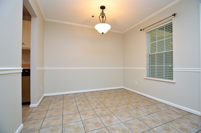Building Photo - 2092 S Sherwood DriveF-45