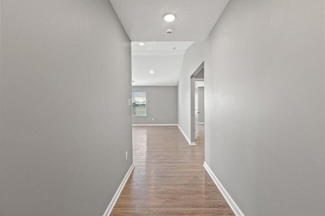 Foto del edificio - 8008 Driftwood Loop