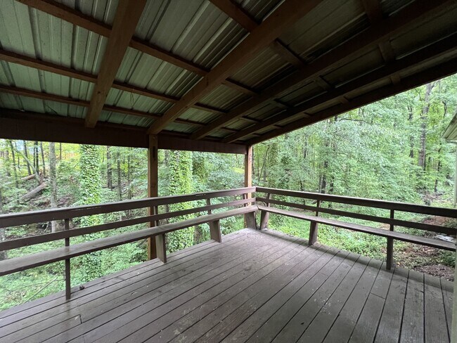 Foto del edificio - 1080 Sharon Pl