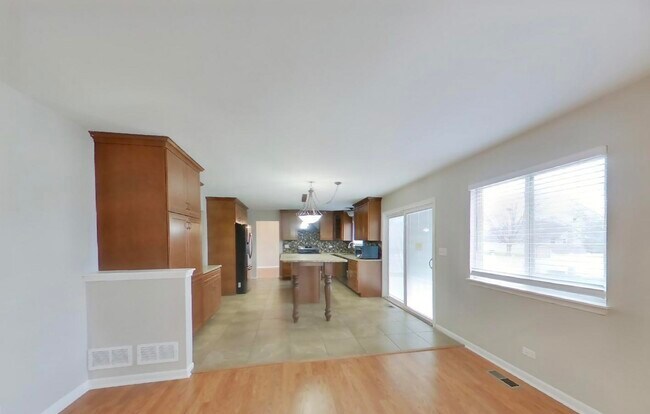 Foto del edificio - Available And Ready To Move In.