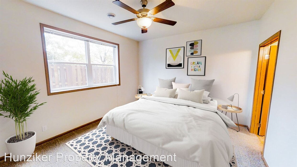 Primary Photo - 2 br, 2 bath Apartment - 140 N. Hyland 140...