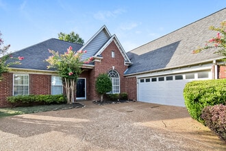 Building Photo - 9716 Kingsridge Dr