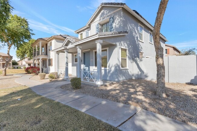Photo - Welcome to this beautiful 3 bedroom, 2.5 bathroom home located in Avondale, AZ