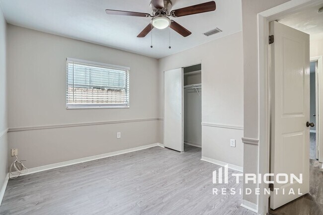 Foto del edificio - 3311 39th St N