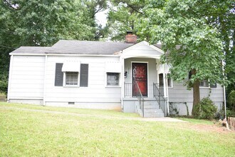 Building Photo - 2774 Blount St