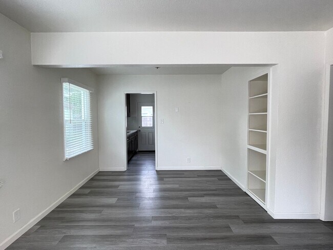 Foto del edificio - Upgraded Southside Two Bedroom