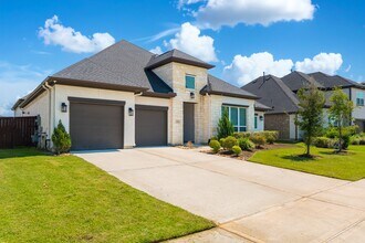 Building Photo - 25018 Pavonia Lake Ln
