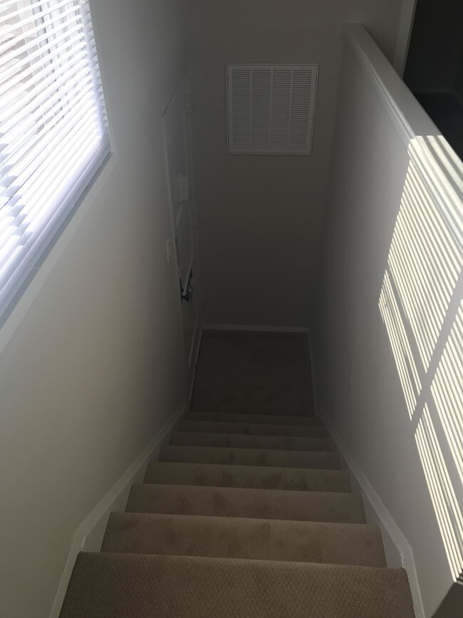 Building Photo - 155 Serrano Dr