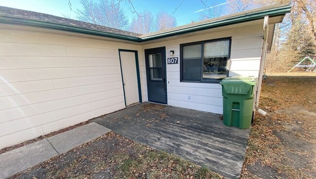 Foto del edificio - Delaware Duplex 805-807