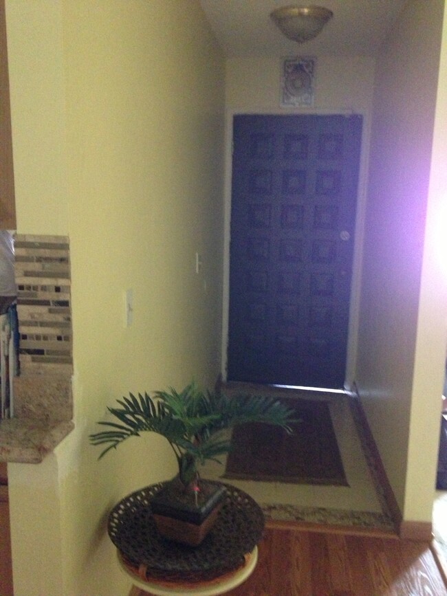 Building Photo - 6128 Rockrose Dr