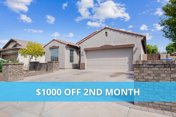 Foto principal - 10233 W Florence Ave