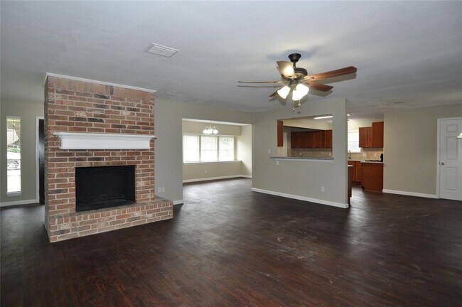 Foto del edificio - 208 Sherbrook Cir