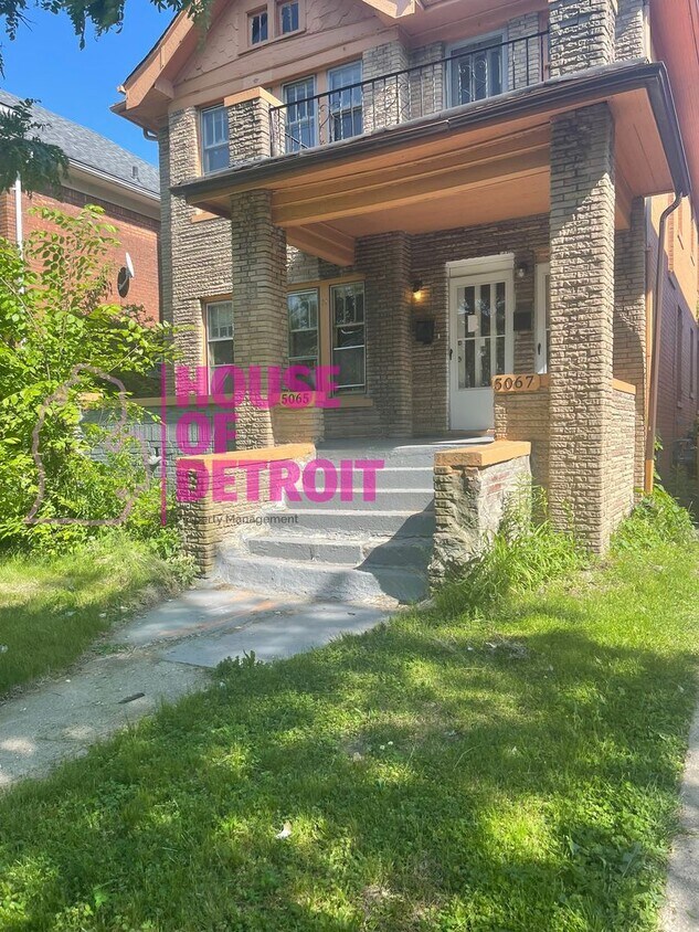 Primary Photo - 5065-5067 Linsdale St.