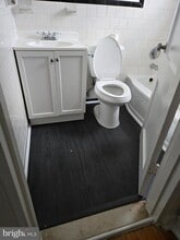 Building Photo - 7011 Fieldcrest Rd