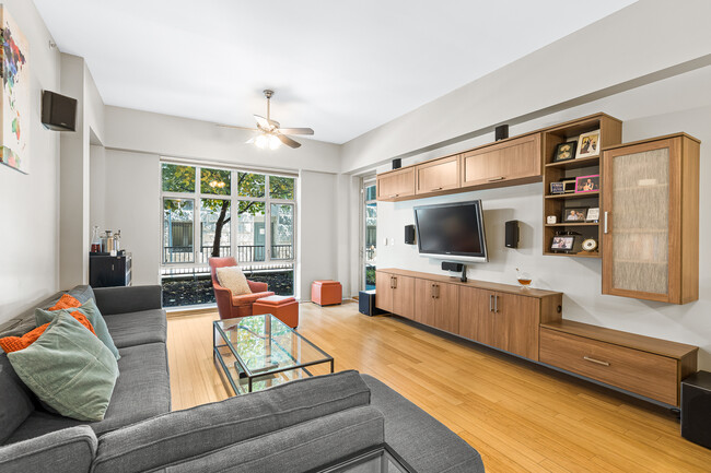 Foto del edificio - 150 Dorchester Ave