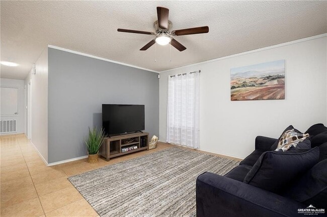 Building Photo - 2900 Kilgore Ave